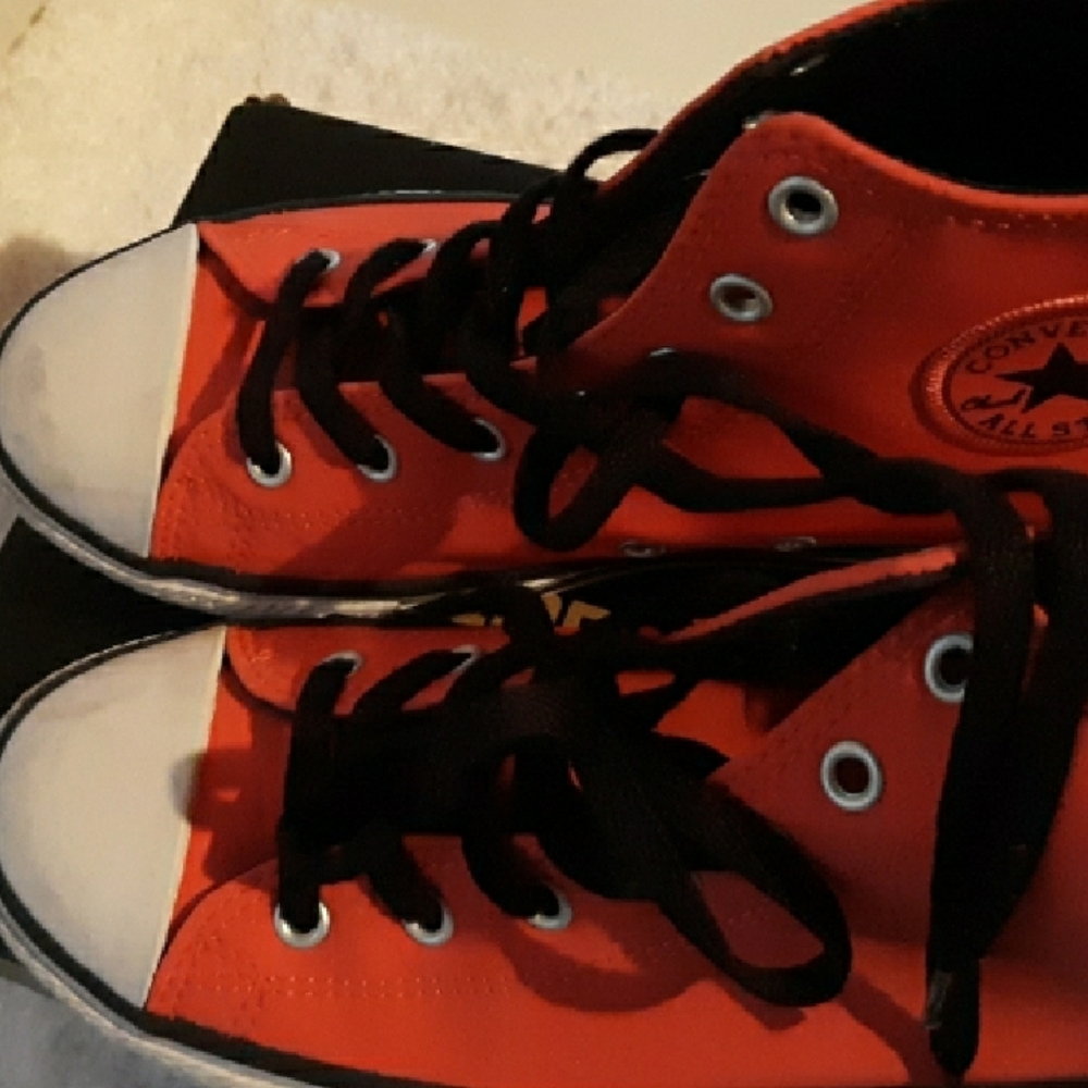 Sneakers